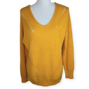 RUE 21 YELLOW CRISSCROSS BACK SWEATER SZ.M EUC.